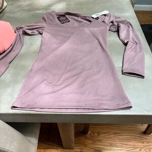 NWT Felina scoop neck shirt size s great neutral color can be dressed up or down